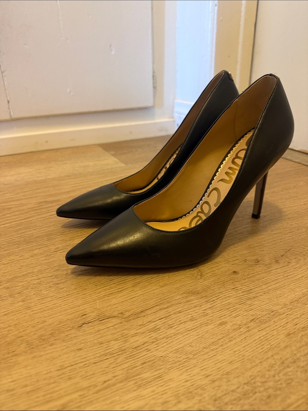 Sam Edelman Black Leather Pointed-Toe Pumps - Picture 2 of 3